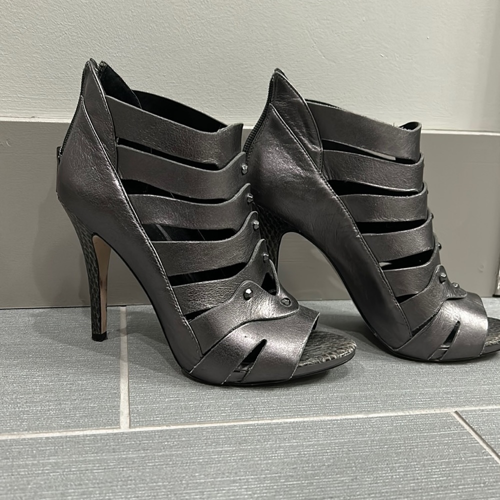Gorgeous and unique heels